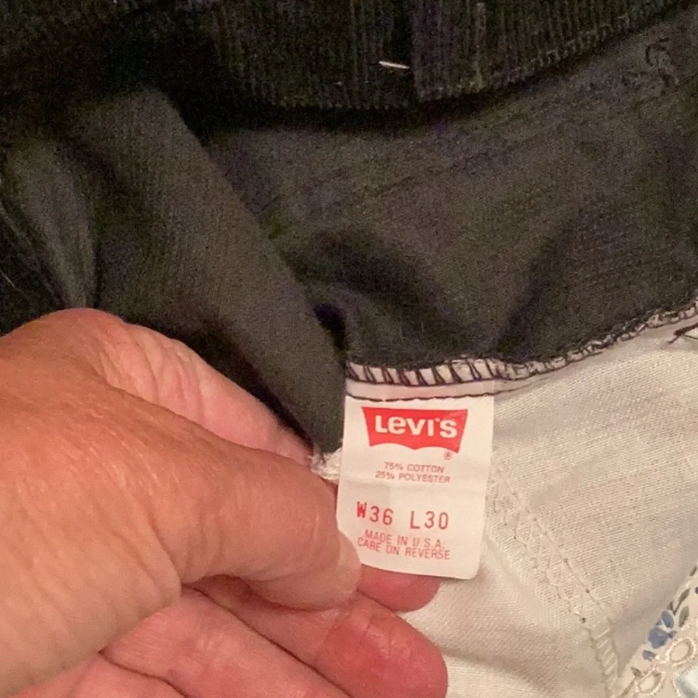 🆘  Levi’s Vintage Corduroy Jeans BLACK 519 WHITE TAG DEADSTOCK 36 X 30 UniSex